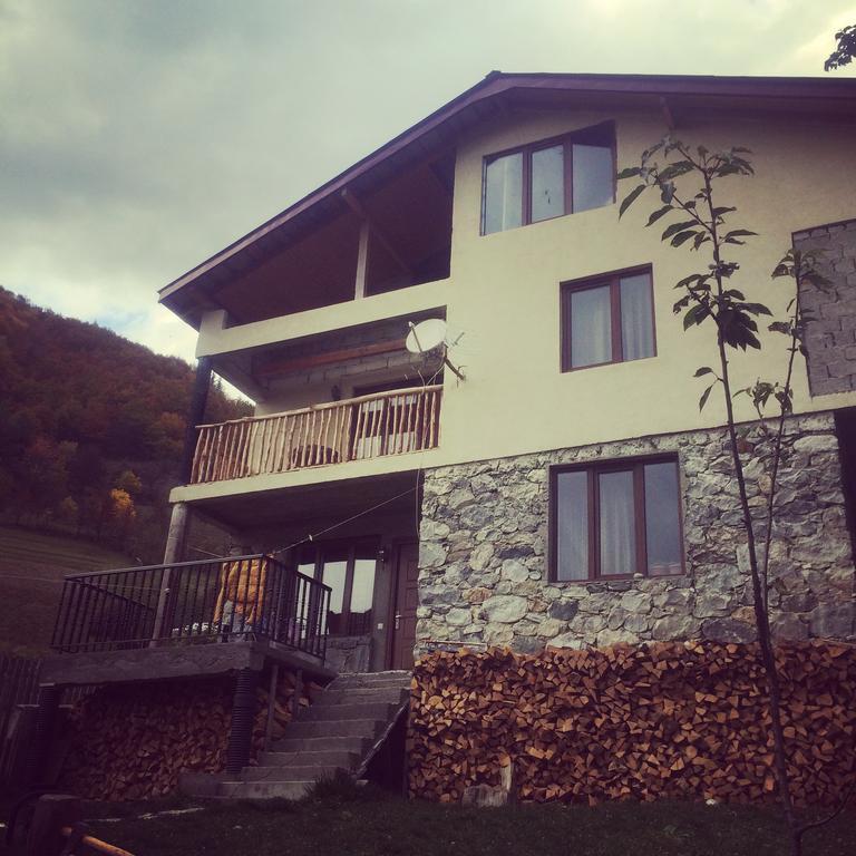 Sakhli Laghamshi Mestia Exterior foto